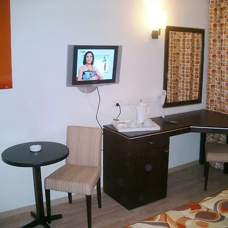 Hotel Livadhiotis 2*