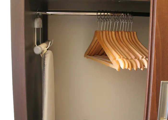 Livadhiotis Szálloda 2*