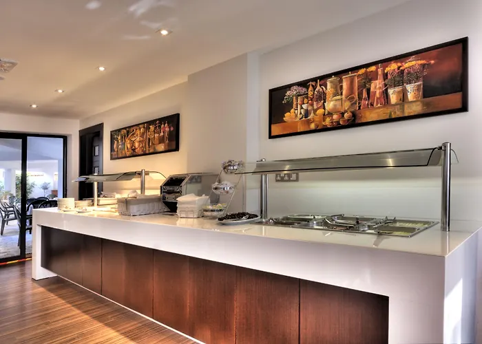 Livadhiotis Hotell Larnaca