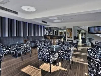 Livadhiotis Hotel