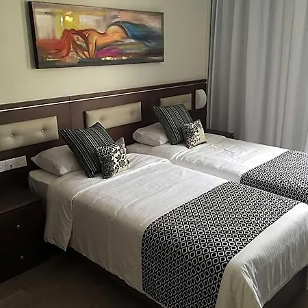 Hotel Livadhiotis 3*