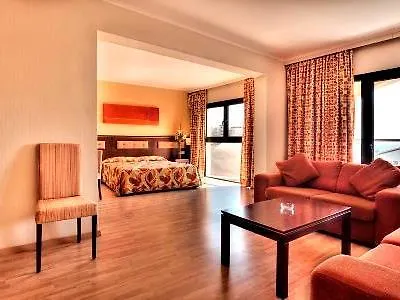 Livadhiotis Hotel 3*