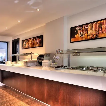 リバディオティス シティ 2* ラルナカ