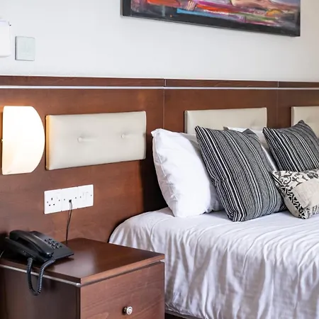 リバディオティス シティ 2* ラルナカ