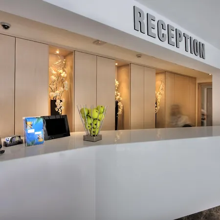 リバディオティス シティ ホテル ラルナカ