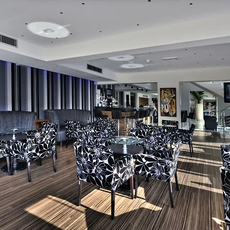 リバディオティス シティ 2*