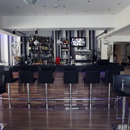 ホテル リバディオティス シティ ラルナカ